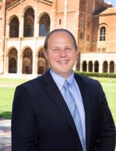 <strong>Justin Barton</strong>